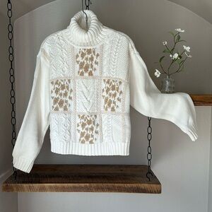 Liz Claiborne women’s chunky turtleneck sweater, off-white and tan, XL